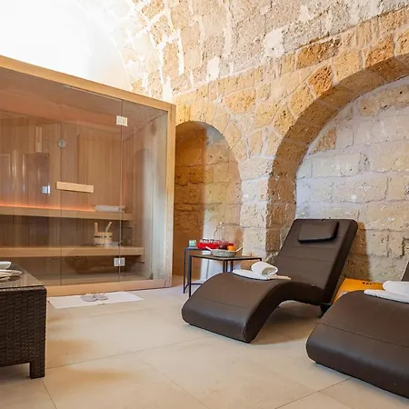 Fenisia Option Wellness Guest house